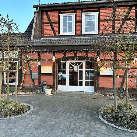 Wolfshotel Am Arendsee Арендзее Екстериор снимка