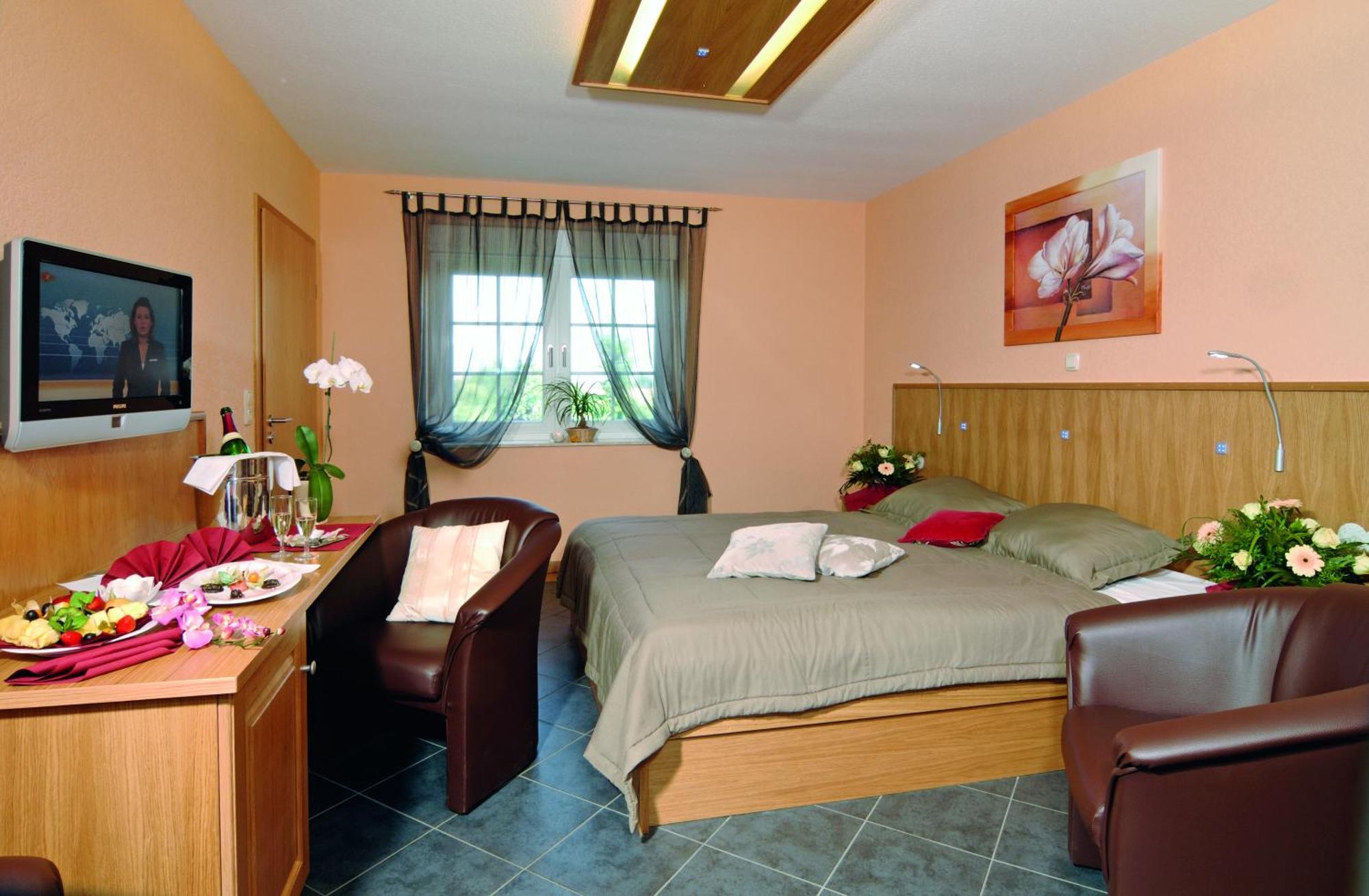 Wolfshotel Am Arendsee Арендзее Екстериор снимка