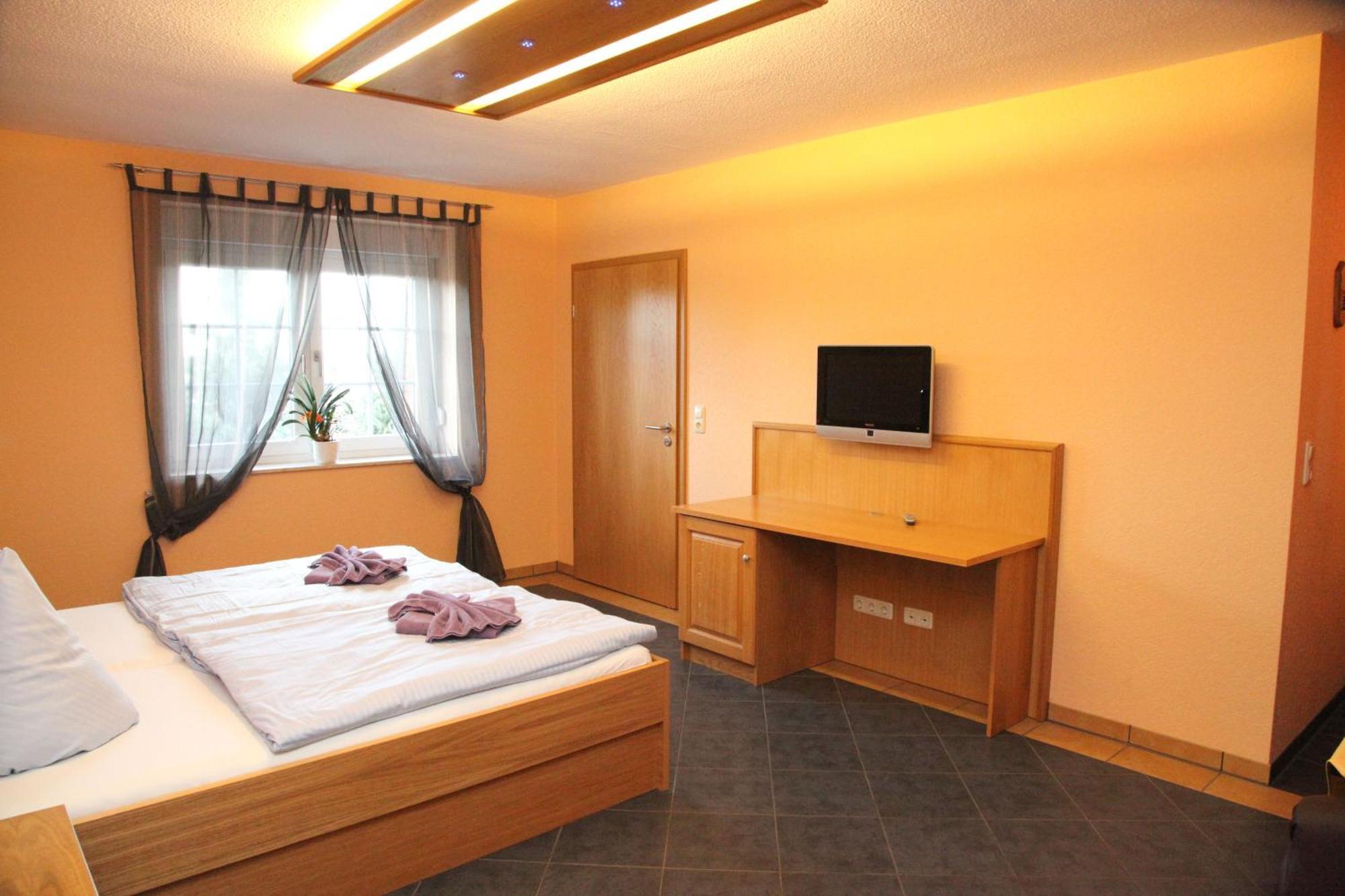 Wolfshotel Am Arendsee Арендзее Екстериор снимка