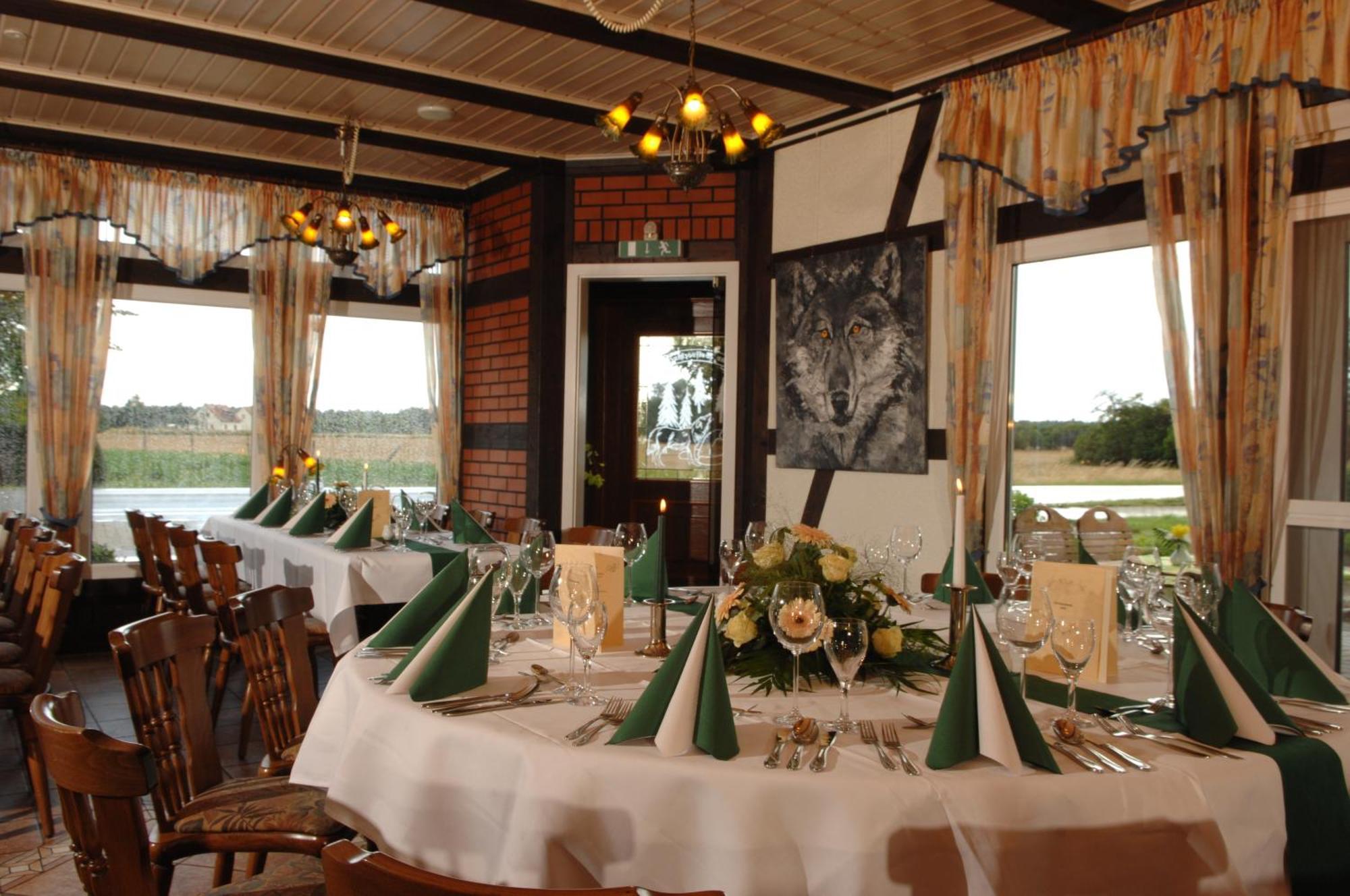 Wolfshotel Am Arendsee Арендзее Екстериор снимка