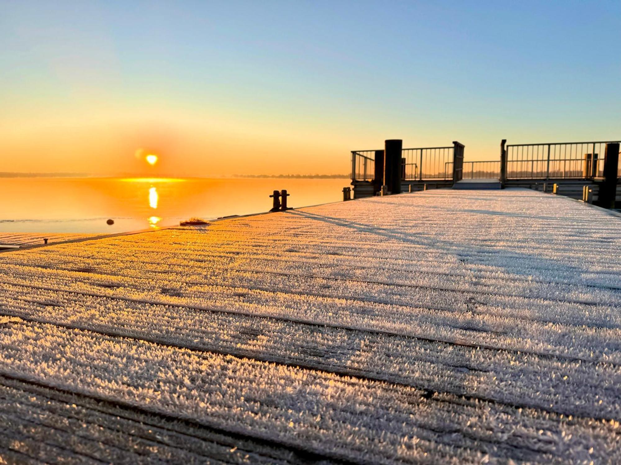 Wolfshotel Am Arendsee Арендзее Екстериор снимка