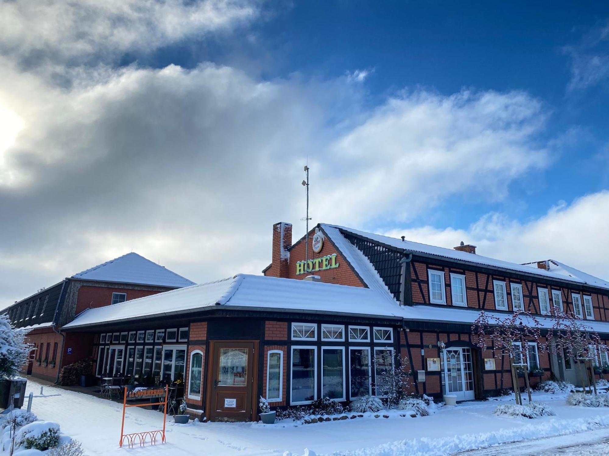 Wolfshotel Am Arendsee Арендзее Екстериор снимка