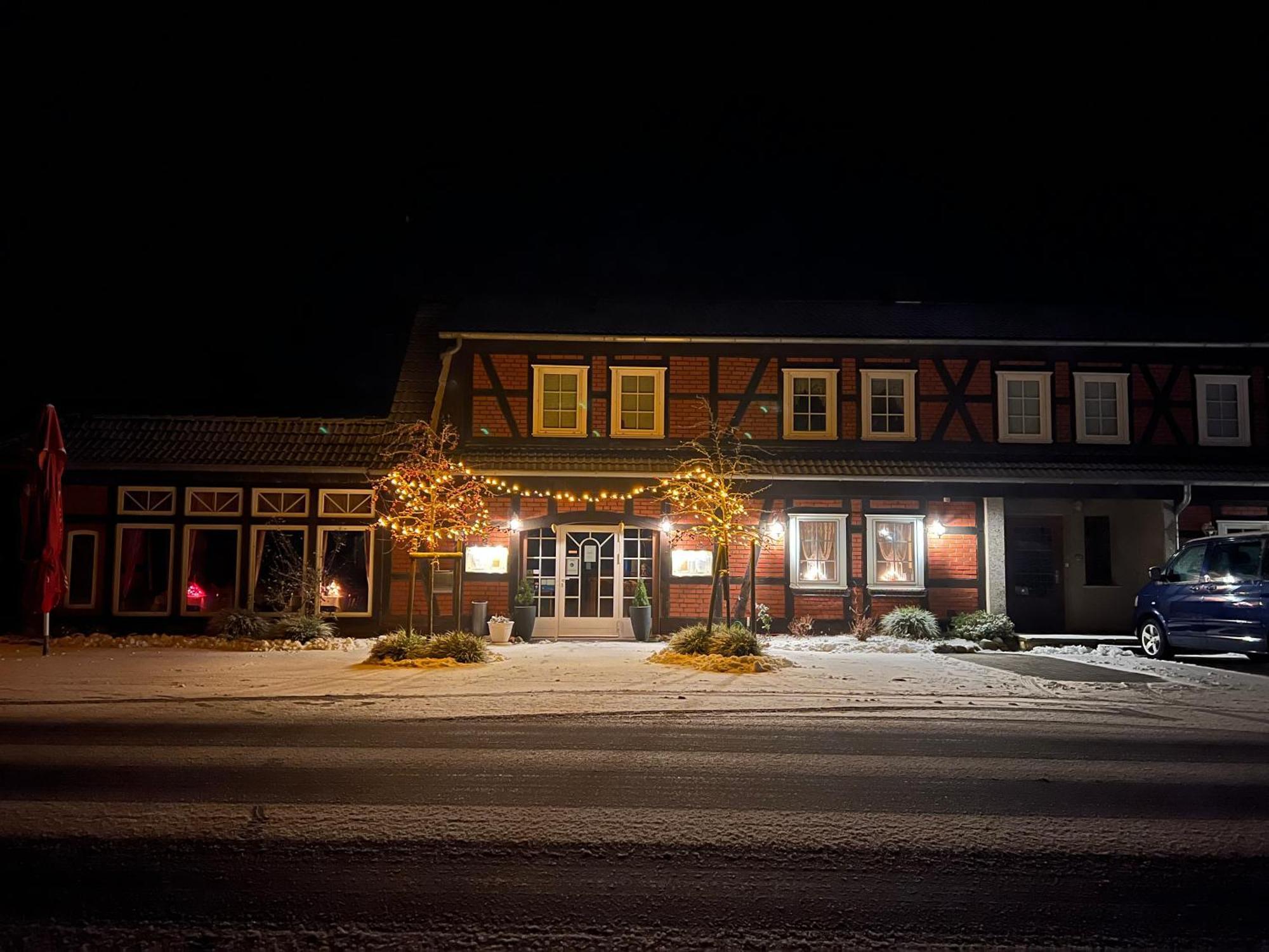 Wolfshotel Am Arendsee Арендзее Екстериор снимка